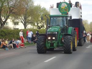 <img300*0:stuff/z/1/SOF2013Cortege/DSC08248.JPG>
