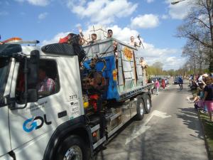 <img300*0:stuff/z/1/SOF2013Cortege/DSC08315.JPG>