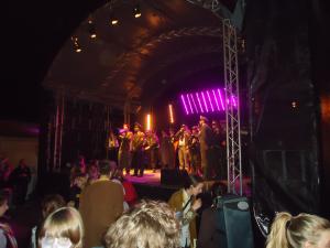 <img300*0:stuff/z/1/SOF2013Saturday/DSC08344.JPG>