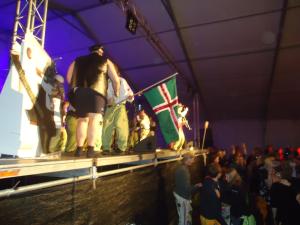 <img300*0:stuff/z/1/SOF2013Saturday/DSC08359.JPG>