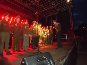 <img300*0:stuff/z/1/SOF2013Thursday/DSC08142.JPG>