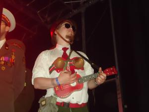 <img300*0:stuff/z/1/SOF2013Thursday/DSC08143.JPG>