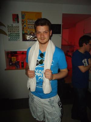 <imgl300*0:stuff/z/1/SeaSexAndFunParty/DSC06595.JPG>
