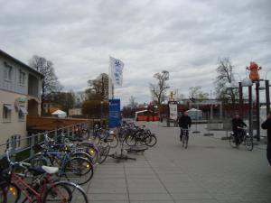 <img300*0:stuff/z/1/UteKravallen2010/DSC00268.JPG>