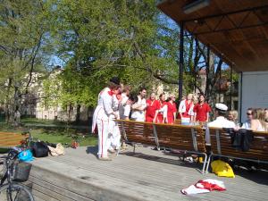 <img300*0:stuff/z/1/Valborg2009/DSC02372.JPG>