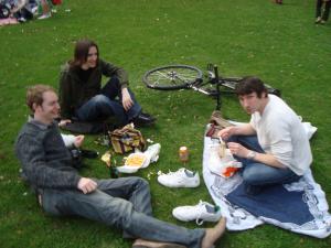 <img300*0:stuff/z/1/Valborg2010/DSC00051.JPG>