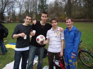 <img300*0:stuff/z/1/Valborg2010/DSC00068.JPG>
