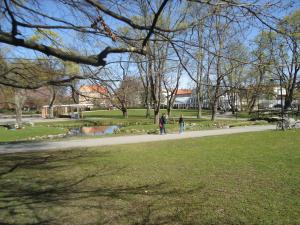 <img300*0:stuff/z/1/Valborg2012/DSC06459.JPG>