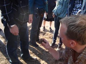 <img300*0:stuff/z/1/Valla%2520Archaeology%2520Excavation/DSC04218.JPG>