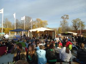 <img300*0:stuff/z/1/WorkingAtUtekravallen2012/DSC06529.JPG>