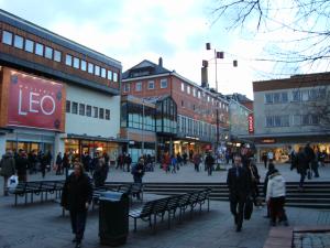 <img300*0:stuff/z/1/Yule%2520shopping%2520in%2520LinkÃ¶ping/dsc00781.jpg>