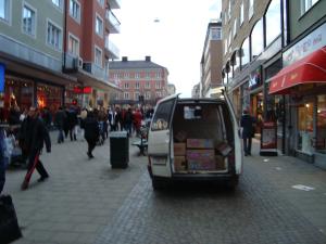 <img300*0:stuff/z/1/Yule%2520shopping%2520in%2520LinkÃ¶ping/dsc00785.jpg>