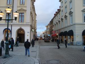 <img300*0:stuff/z/1/Yule%2520shopping%2520in%2520LinkÃ¶ping/dsc00794.jpg>