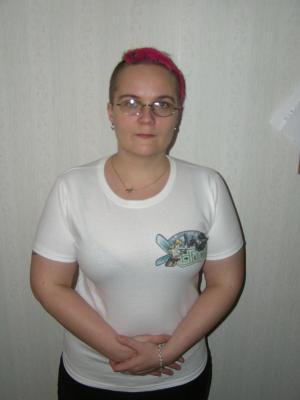 <imgl300*0:stuff/z/1/hedda%2520t-shirts/p1010015.jpg>
