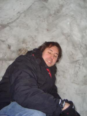 <img300*0:stuff/z/1/igloo%2520building/DSC08411.JPG>