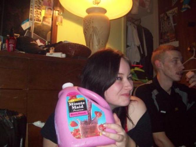 <img0*500:stuff/z/102271/%2526%2520we%2520were%2520young/i1271691164_32.jpg>