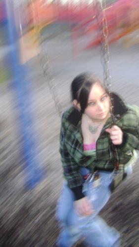 <img0*500:stuff/z/102271/%2526%2520we%2520were%2520young/i1271691164_34.jpg>