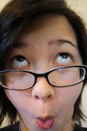 <img300*0:stuff/z/103106/Self%2520Faces%2520With%2520Glasses/i1233250389_5.jpg>