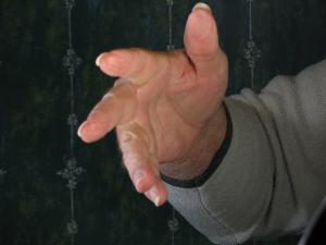 <img300*0:stuff/z/10620/1-07-08%2520Hands/1-07-09%20063.jpg>