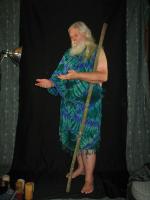 <img0*200:stuff/z/10620/10-21-08%2520Long%2520Robe%2520with%2520Staff/10-21-08%20129.jpg>