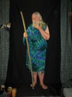 <img0*200:stuff/z/10620/10-21-08%2520Long%2520Robe%2520with%2520Staff/10-21-08%20156.jpg>