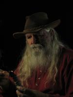 <img0*200:stuff/z/10620/11-15-08%2520Aussie%2520Hat%2520%2526%2520Smudge/11-15-08%20110.jpg>