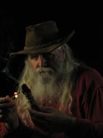 <img0*200:stuff/z/10620/11-15-08%2520Aussie%2520Hat%2520%2526%2520Smudge/11-15-08%20112.jpg>