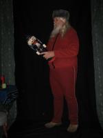 <img0*200:stuff/z/10620/11-18-08%2520Standing%2520Father%2520Yule/11-18-08%20212.jpg>
