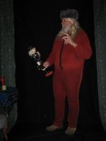 <img0*200:stuff/z/10620/11-18-08%2520Standing%2520Father%2520Yule/11-18-08%20219.jpg>