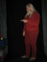 <img0*200:stuff/z/10620/11-18-08%2520Standing%2520Father%2520Yule/11-18-08%20225.jpg>