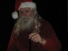 <img0*200:stuff/z/10620/11-20-08%2520Kris%2520Kringle%2520Set/11-20-08%20052.jpg>