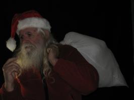 <img0*200:stuff/z/10620/11-20-08%2520Kris%2520Kringle%2520Set/11-20-08%20057.jpg>