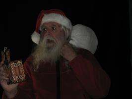 <img0*200:stuff/z/10620/11-20-08%2520Kris%2520Kringle%2520Set/11-20-08%20071.jpg>