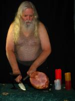 <img0*200:stuff/z/10620/11-21-08%2520Ham%2520with%2520Knives/11-21-08%20065.jpg>