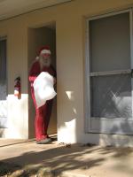 <img0*200:stuff/z/10620/11-26-09%2520Kris%2520Kringle%2520set/11-26-08%20022.jpg>