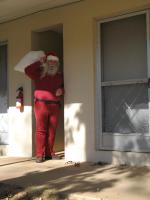 <img0*200:stuff/z/10620/11-26-09%2520Kris%2520Kringle%2520set/11-26-08%20024.jpg>