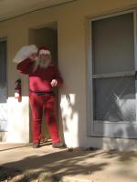 <img0*200:stuff/z/10620/11-26-09%2520Kris%2520Kringle%2520set/11-26-08%20025.jpg>