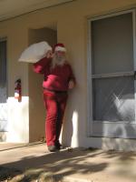 <img0*200:stuff/z/10620/11-26-09%2520Kris%2520Kringle%2520set/11-26-08%20026.jpg>
