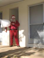 <img0*200:stuff/z/10620/11-26-09%2520Kris%2520Kringle%2520set/11-26-08%20032.jpg>