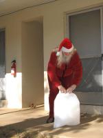 <img0*200:stuff/z/10620/11-26-09%2520Kris%2520Kringle%2520set/11-26-08%20050.jpg>