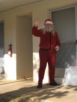 <img0*200:stuff/z/10620/11-26-09%2520Kris%2520Kringle%2520set/11-26-08%20055.jpg>