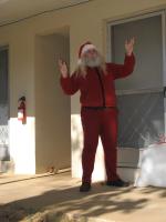 <img0*200:stuff/z/10620/11-26-09%2520Kris%2520Kringle%2520set/11-26-08%20056.jpg>