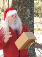 <img0*200:stuff/z/10620/11-26-09%2520Kris%2520Kringle%2520set/11-26-08%20066.jpg>