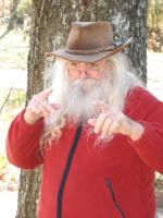 <img0*200:stuff/z/10620/11-26-09%2520Kris%2520Kringle%2520set/11-26-08%20114.jpg>