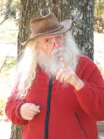 <img0*200:stuff/z/10620/11-26-09%2520Kris%2520Kringle%2520set/11-26-08%20118.jpg>