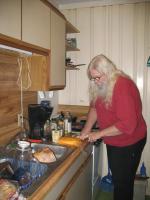 <img0*200:stuff/z/10620/11-27-08%2520Making%2520Dinner/11-27-08%20007.jpg>