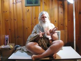 <img0*200:stuff/z/10620/8-10-08%2520Buddha%2520Poses/8-10-08%20039.jpg>