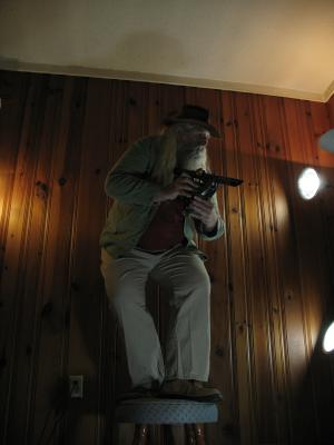 <img300*0:stuff/z/10620/Dramatic%2520Light%2520Actions%2520-%2520Costume%25204-3-09/4-3-09%20004.jpg>