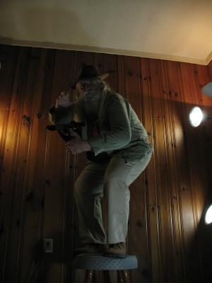 <img300*0:stuff/z/10620/Dramatic%2520Light%2520Actions%2520-%2520Costume%25204-3-09/4-3-09%20007.jpg>