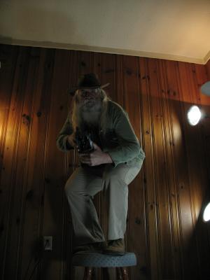 <img300*0:stuff/z/10620/Dramatic%2520Light%2520Actions%2520-%2520Costume%25204-3-09/4-3-09%20008.jpg>